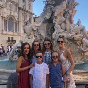 Meet your Posher, Karla